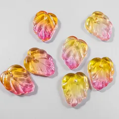 ＊20個＊ ガラスビーズ リーフ 葉っぱ オレンジ ガラスチャーム ハンドメイドパーツ bz316