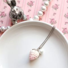 Item thumbnail for item d7153fb0-1917-4770-9564-f7a9243650a9