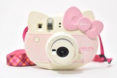 ★訳あり大特価★FUJIFILM instax mini ハローキティ インスタント カメラ チェキ #3964W2114#011