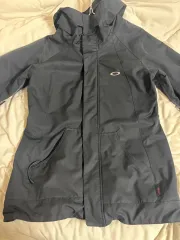 オークリー ウィンドブレーカー M