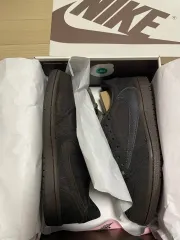 ジョーダン1 トラヴィス スコット ツアーベルベット ブラウン 265