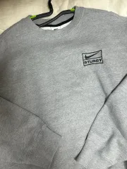 ナイキ STUSSY NRG クルーネック グレー