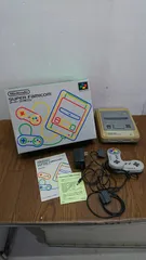 送料無料S00043 Nintendo スーパーファミコン SHVC-001 本体のみ