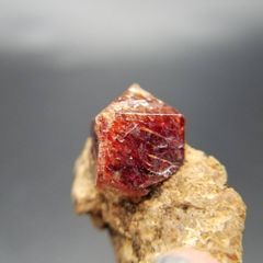 マダガスカル産 トルマリン 鉱物標本 - メルカリ