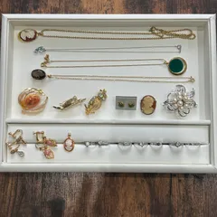⑦遺品整理 メッキアクセサリー アクセサリーおまとめ ネックレス  　指輪　リング　ブローチ　ブレスレット　イヤリング　ピアス　コイン　色石
