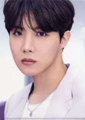 【中古】クリアファイル [単品] ジェイホープ(BTS/防弾少年団) A4クリアファイル 「CD BTS. THE BEST」 UNIVERSAL MUSIC STORE 4形態同時購入特典