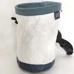 Item thumbnail for item 8aad5851-631c-4bf3-a320-7d94b8754def