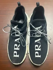 PRADA プラダ ブラック ロゴ スニーカー