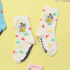 WEB限定 クレヨンしんちゃんソックス　apres les cours V554925　アイボリー