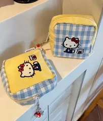 刺繍キティ化粧ポーチ 切り替えデザイン かわいいキャラクター 小さなバッグ 収納便利 内ポケット 付きハンドバッグ