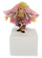 【中古】トレーディングフィギュア ドフラミンゴ デスクトップフィギュア 「一番くじ ワンピース THE GREAT GALLERY～頂点を極めし者達～」 H賞