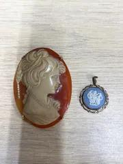 WEDGWOOD ウェッジウッドなど ペンダントトップ/カメオブローチ（詳細不明） 2点まとめ