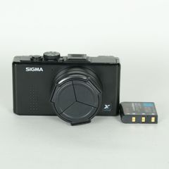 Sigma DP1 合皮カバー付き サンプルあり - メルカリ