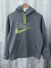 NIKE グレー 起毛 フーディー スウッシュ 蛍光色 ロゴ