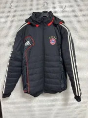 アディダス FCバイエルン・ミュンヘン ダウン ジャケット