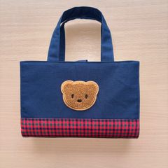 Item thumbnail for item 83552f9e-6f5e-428b-8770-e3f0675a2688