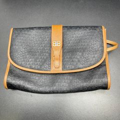 Item thumbnail for item 37ca835c-9cdd-405f-9f53-4ec06d386581