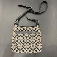 Item thumbnail for item c64f05e6-3913-402e-95aa-36a7b58e0f0e