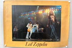 LED・ZEPPELIN ピンナップポスター（非売品） - メルカリ