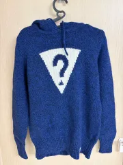 GUESS WHO フードニットセーター