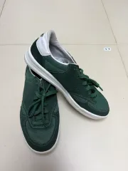 ニューバランス グリーン スウェード スニーカー
