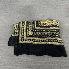 2026年最新】ヴェルサーチスカーフの人気アイテム - メルカリ