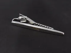 ■美品■ Burberrys バーバリーズ タイクリップ タイピン ネクタイピン ビジネス 紳士 メンズ シルバー系×ゴールド系 DL0447