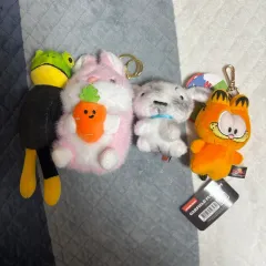 ぬいぐるみキーホルダー まとめ売り / KAKAO FRIENDS(カカオフレンズ) クレヨンしんちゃん シロ 猫 Sanrio(サンリオ)