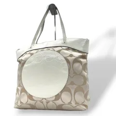 コーチ トートバッグ 白 シグネチャー ワンショルダー キャンバス s14 ハンドバッグ 肩掛け可 A4収納 本革 アイボリー パテントレザー ゴールド金具 F18335