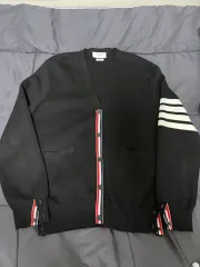 25 03購入(4)トム・ブラウン ミラノステッチ 四本サイドライン カーディガン ブラック