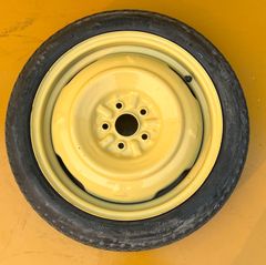 トヨタ.ヴォクシー ノア .スペアタイヤ T135/80D16. - メルカリ