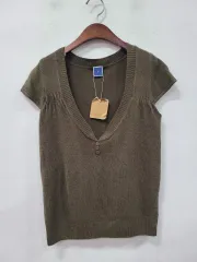 新品) THE EMPORIUM Vネック 半袖 ニット ブラウンスポーツブラ