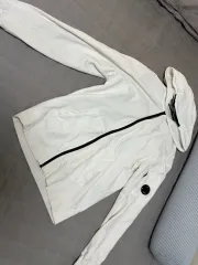 C.P. COMPANY ライト フリース フーデッドジップアップ