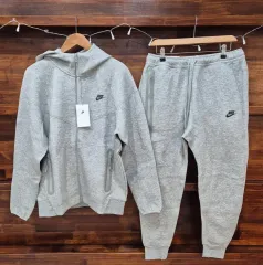 ナイキ ジョガーパンツ トレーナー 新品