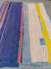 G066 グドゥリー マルチカバー マルチマット パッチワーク ラグ ヴィンテージ カンタ刺繍 ボロ インド ビンテージ BORO アンティーク シャビーシック ラリーキルト 手縫い 刺し子 ハンドメイド 刺子 絨毯 はぎれ 古布 マルチカラー