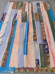 PG4 G079  0051 グドゥリー マルチカバー マルチマット ラグ ヴィンテージ カンタ刺繍 ボロ インド ビンテージ BORO アンティーク シャビーシック ラリーキルト 手縫い 刺し子 ハンドメイド 刺子 絨毯 はぎれ 古布 マルチカラー