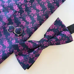 ④-13  蝶ネクタイ　ポケットチーフ　カフス3点セット