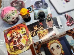 鬼滅の刃 甘露寺蜜璃 + 伊黒 小芭内 + 煉獄 まとめ出品 (今日のみ配送込み)