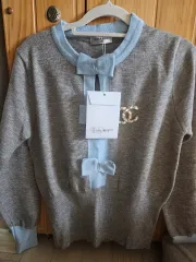 CHANEL カシミヤグレー アンサンブル　カーディガン セット美品　ロゴ縁取り シャネル】Chanelカシミヤ ニット アンサンブル トップス＆カーディガン