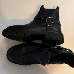 ZARA ザラ バイカーブーツ