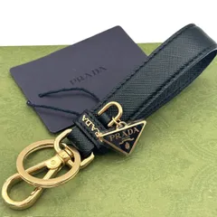 PRADA サフィアーノ 三角プレート キーリング キーホルダー 128631