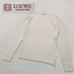 LOEWE ロエベ　長袖ニットセーター　ウール100%  イタリア製　ホワイト系アイボリー　サイズS〜細身M相当　レディース　ラグジュアリー　高級　ハイブランド　春秋冬のサムネイル