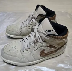 270 NIKE エアジョーダン1 スウェード ミッドSE A級