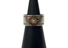 アリゾナフリーダム ARIZONA FREEDOM Silver Ring シルバー リング 太陽神 ネイティブ 指輪 925 銀 メンズジュエリー 指輪・リング ロゴ シルバー 104A-85