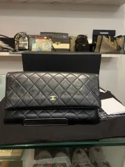 (20番台) CHANEL ラムスキン フォールディング クラッチバッグ ダブル フラップ クラッチバッグ ポーチ ブラック
