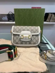 658574 グッチ ホースビット 1955 ミニ ショルダーバック クロスバック 白 IUバッグ