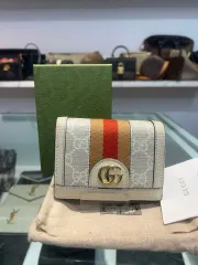 グッチ オフィディア レディース 二つ折り財布 限定モデル ほぼ新品