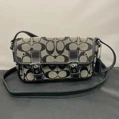コーチ 　  シグネチャーショルダーバッグ　黒 B25122449