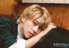 【中古】生写真(ジャニーズ) Aぇ! group/末澤誠也/横型・バストアップ・衣装白.緑・右手ソファ/「僕らAぇ! groupがbrakeしそうですねん?!」オリジナルフォト