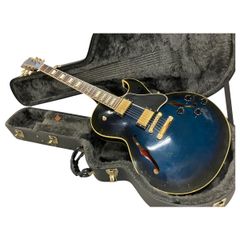 Gibson Memphis ES-137 Classic 2004 Semi-Acoustic Guitar with Hard Case, Used Gibson Stringed Instrument, B10741605